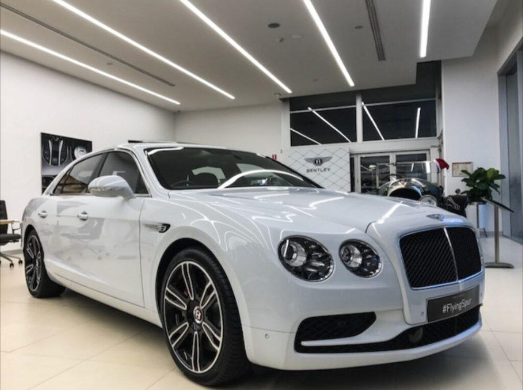 Bentley Chauffeur Car Hire Melbourne (Bentley)