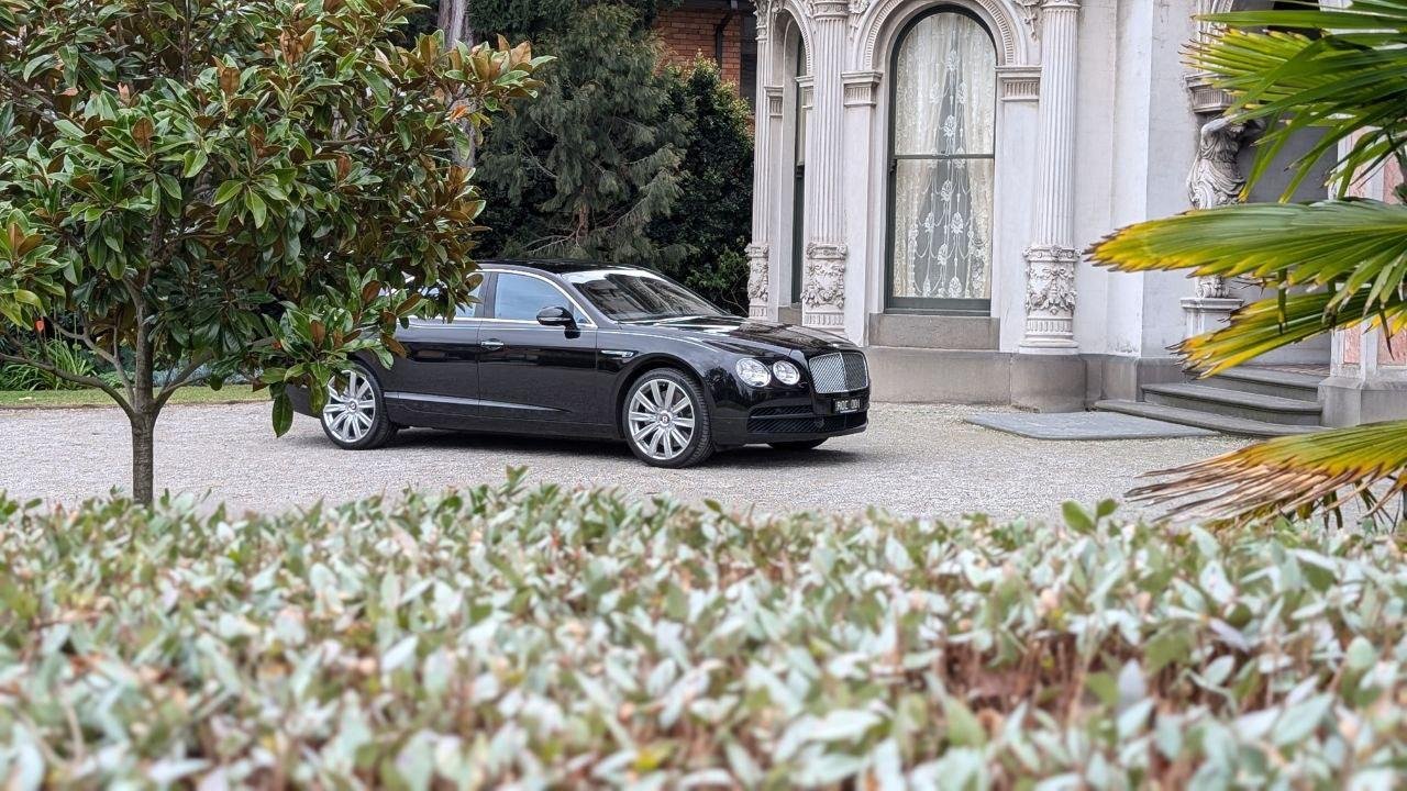 Bentley Flying Spur Pictures