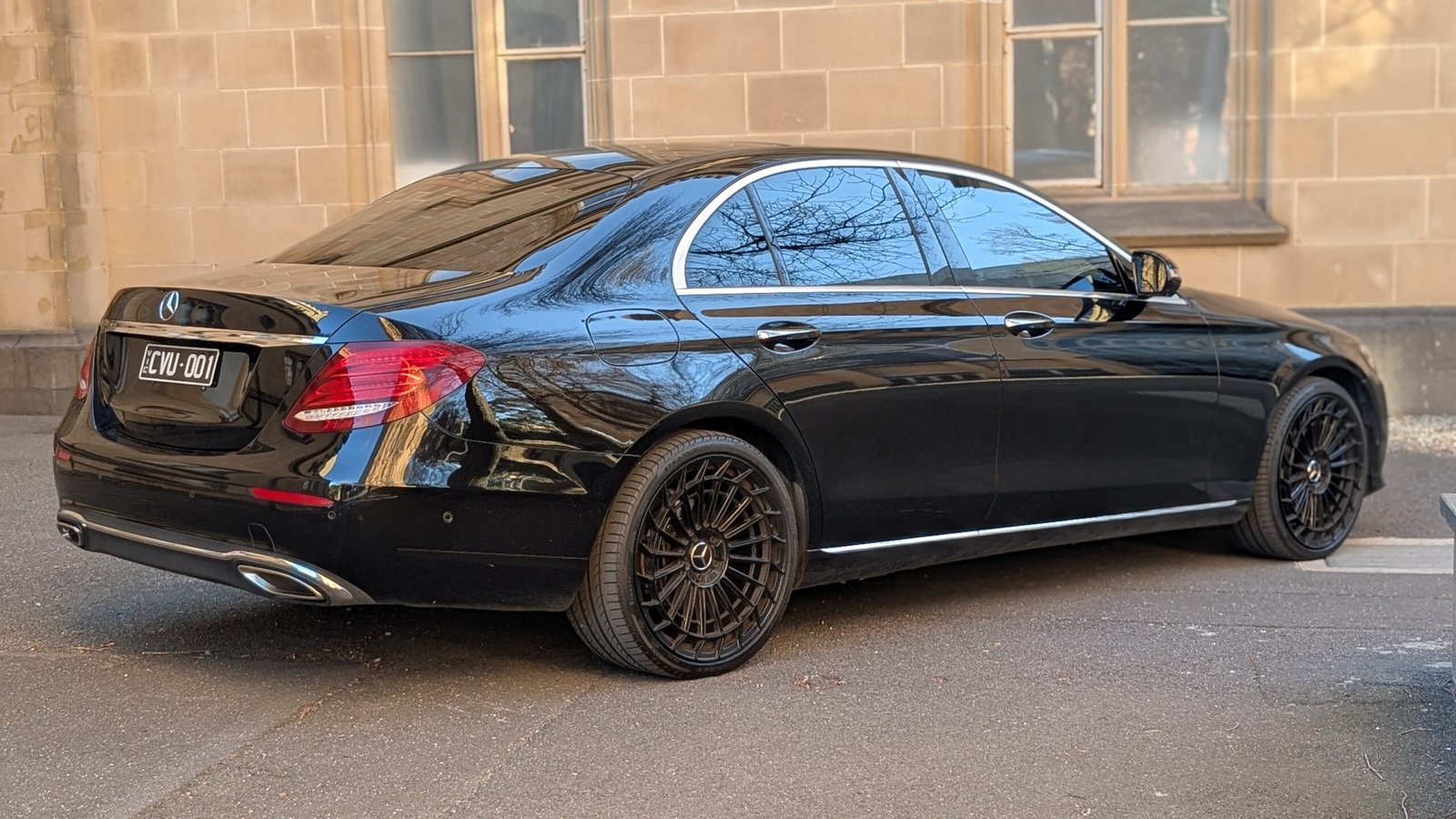 Black Mercedes-Benz E-Class auto